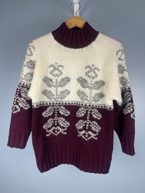 Vintage cable knit floral design sweater